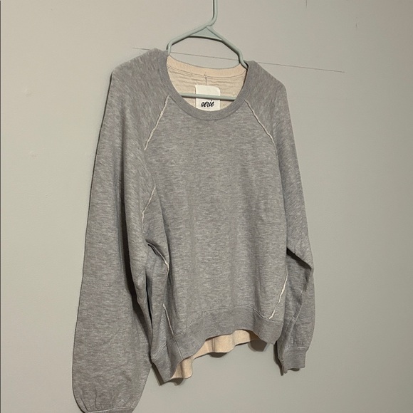 Aerie Heather Gray Women's Crew Neck Sweat shirt. Small. NWT. Super soft! - Picture 11 of 11